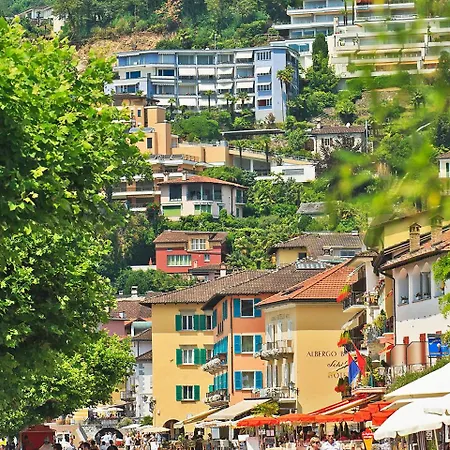 现代13号套房公寓